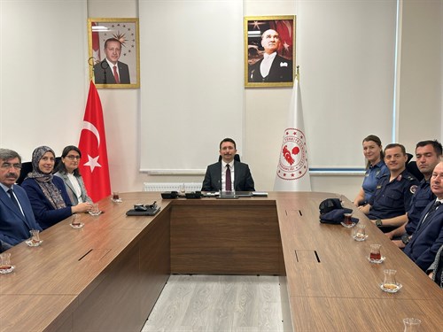İlçemiz Kaymakamı Sayın Muhammed ÇETİN göreve başladı.